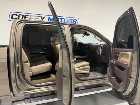 Used 2015 Chevrolet Silverado 2500 LTZ w/ Duramax Plus Package AWD/4WD image 10