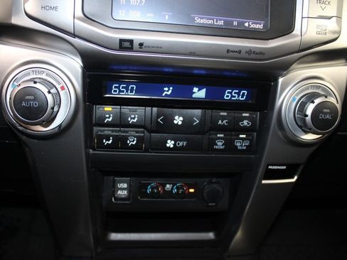 Used 2016 Toyota 4Runner Limited image 47