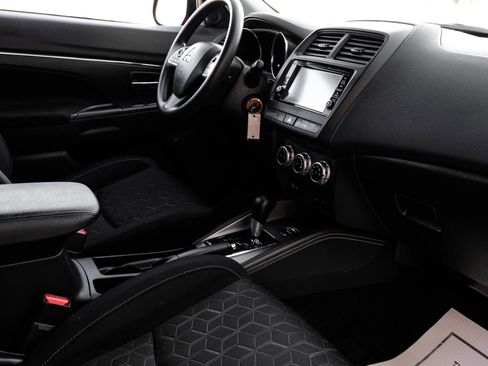 Used 2024 Mitsubishi Outlander Sport AWD image 24