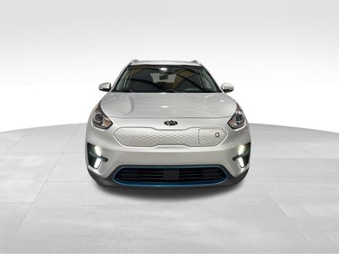 Used 2019 Kia Niro EX image 2