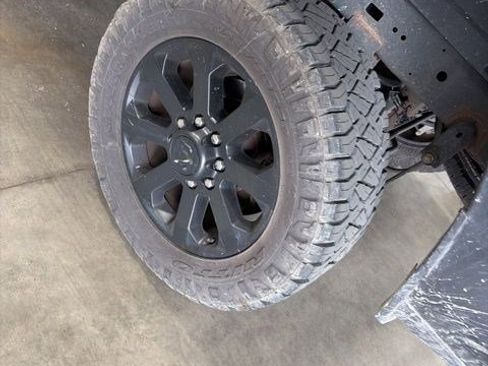 Used 2020 RAM 2500 Big Horn w/ Night Edition AWD/4WD image 5
