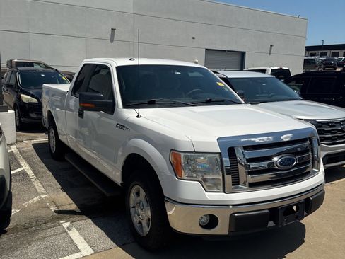 Used 2012 Ford F150 XLT w/ XLT Convenience Pkg RWD image 2