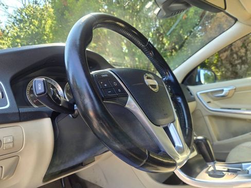 Used 2012 Volvo S60 T5 w/ Climate Pkg FWD image 20