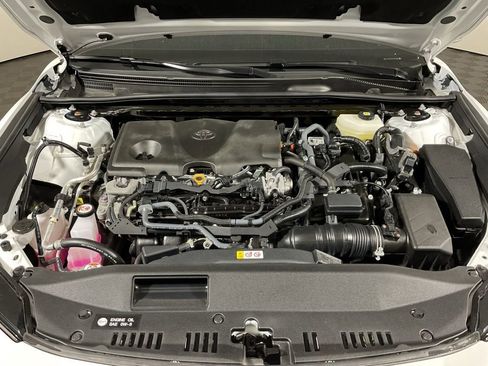 Used 2025 Toyota Camry SE AWD/4WD image 41