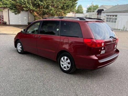 Used 2008 Toyota Sienna LE FWD image 9