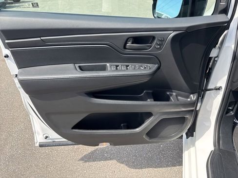 Used 2025 Honda Odyssey Sport-L image 29