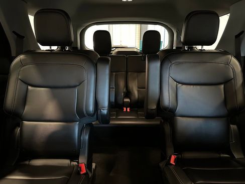 Used 2023 Ford Explorer XLT w/ Equipment Group 202A image 29