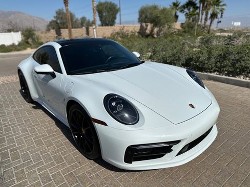 Used 2021 Porsche 911 Carrera RWD image 12