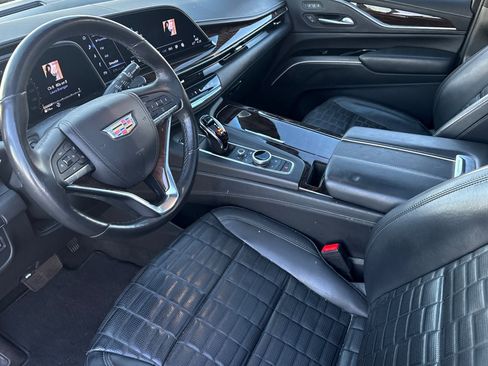 Used 2023 Cadillac Escalade Sport Platinum w/ LPO, ONYX Package image 10