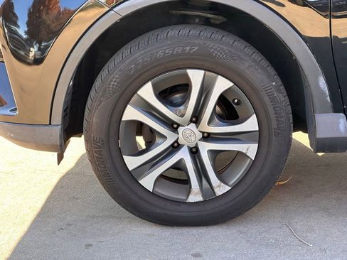 Used 2017 Toyota RAV4 LE image 11