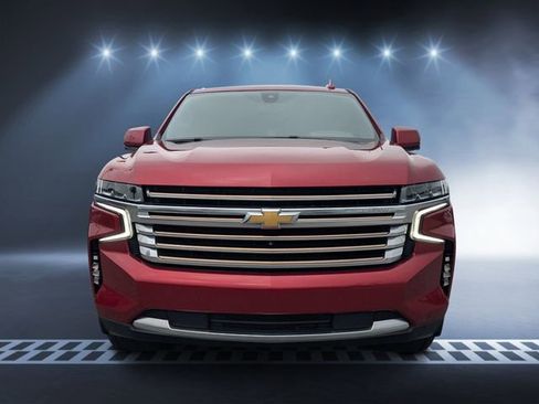 Used 2021 Chevrolet Suburban High Country RWD image 8