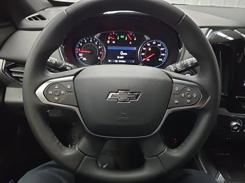 Used 2023 Chevrolet Traverse LT w/ Midnight/Sport Edition AWD/4WD image 18