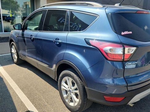 Used 2018 Ford Escape SE FWD image 6