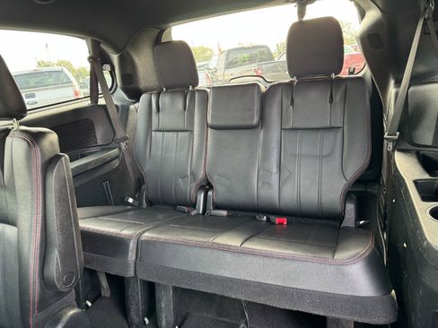 Used 2019 Dodge Grand Caravan GT image 17