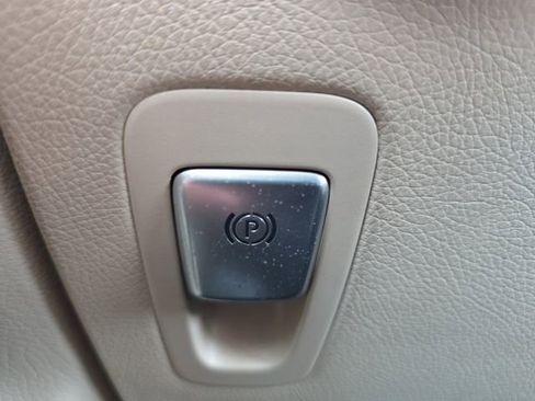 Used 2017 Mercedes-Benz GLC 300 GLC 300 image 30