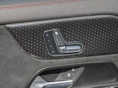 Certified 2025 Mercedes-Benz GLA 250 image 21