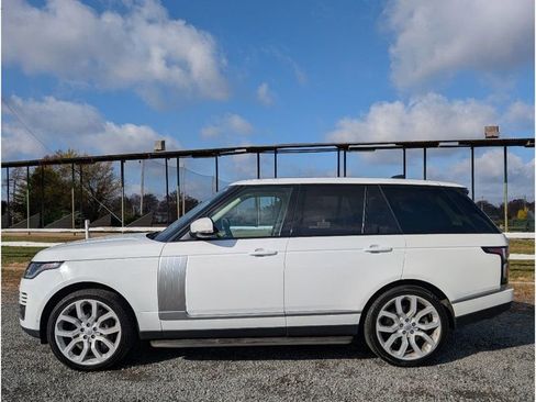 Used 2019 Land Rover Range Rover HSE image 4
