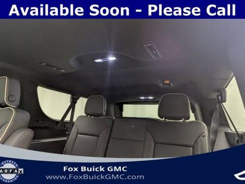 Certified 2023 GMC Yukon XL SLT w/ SLT Premium Package AWD/4WD image 33