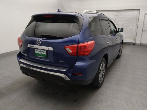 Used 2020 Nissan Pathfinder S image 7