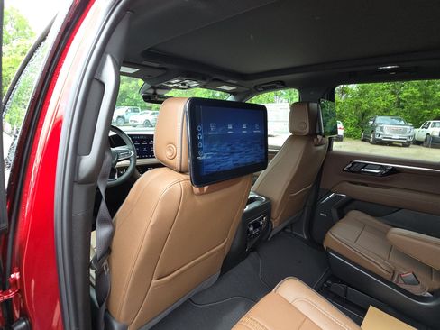 New 2026 Chevrolet Tahoe High Country AWD/4WD image 28