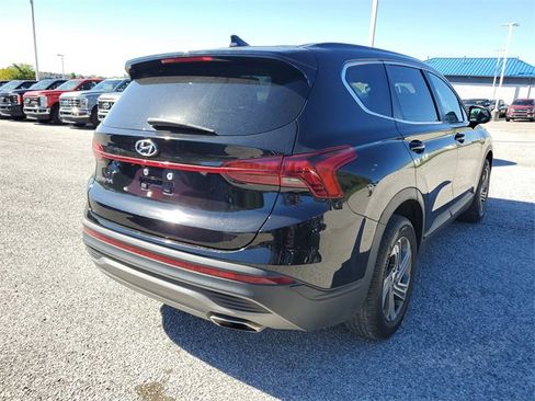 Used 2021 Hyundai Santa Fe SE image 4