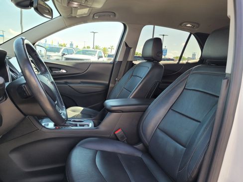Used 2018 Chevrolet Equinox Premier AWD/4WD image 11
