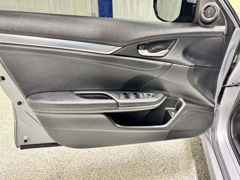 Used 2018 Honda Civic EX-L image 17