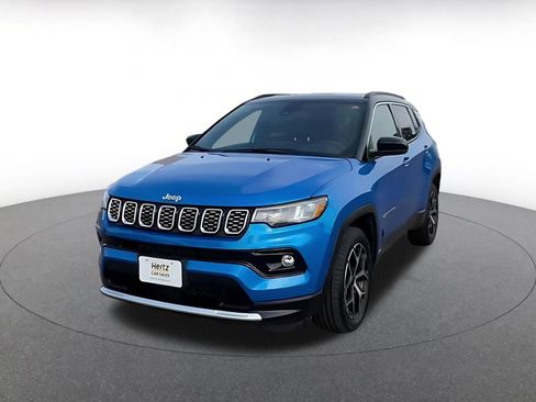 Used 2025 Jeep Compass Limited image 7