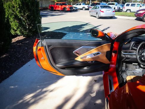 Used 2021 Chevrolet Corvette Stingray Preferred Cpe w/ 2LT image 14