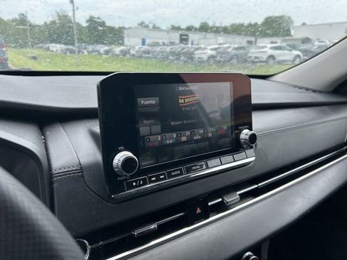 Used 2024 Mitsubishi Outlander ES AWD/4WD image 9