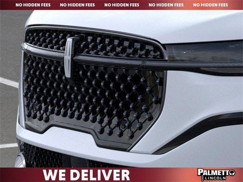 New 2026 Lincoln Nautilus Reserve w/ Jet Appearance Package image 10