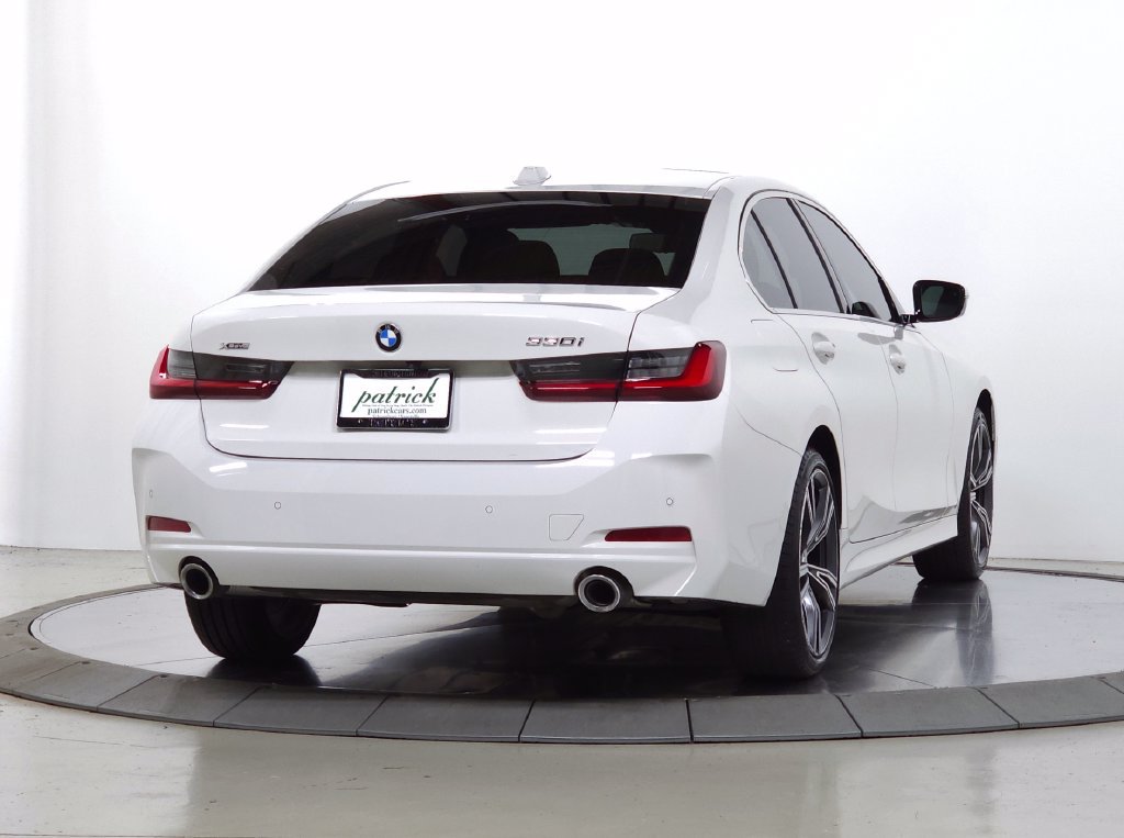 Certified 2024 BMW 330i xDrive Sedan w/ Premium Package AWD/4WD image 9