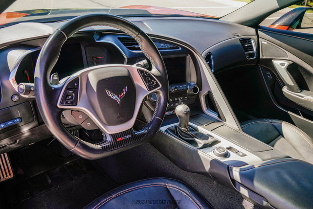 Used 2015 Chevrolet Corvette Z06 w/ Z07 Performance Package RWD image 28