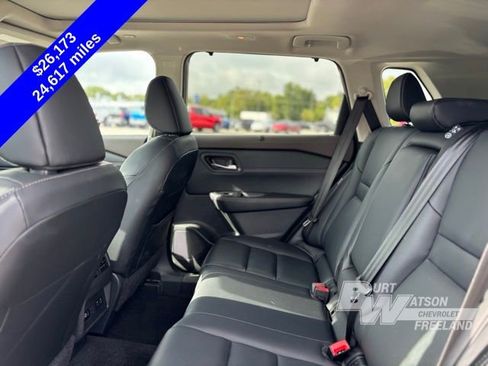 Used 2023 Nissan Rogue SL w/ SL Premium Package image 22