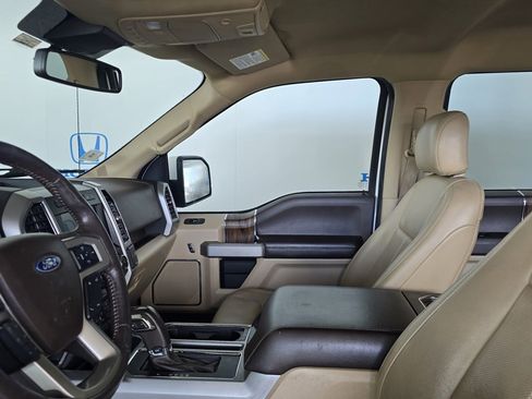 Used 2020 Ford F150 Lariat image 9