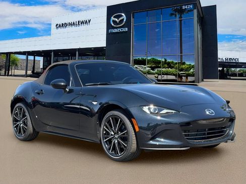 New 2026 MAZDA MX-5 Miata Grand Touring RWD image 8