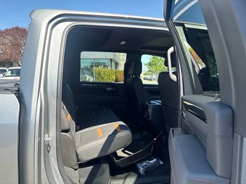 Used 2025 GMC Sierra 2500 AT4 w/ AT4 Premium Plus Package AWD/4WD image 36