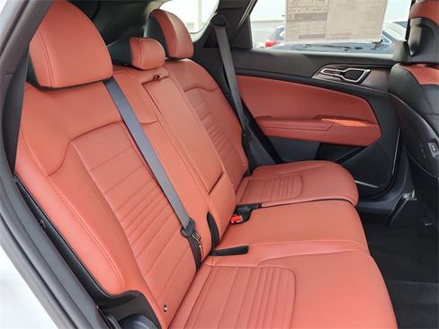 New 2026 Kia Sportage SX image 17