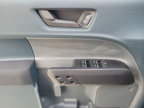 New 2025 Ford Maverick XL image 14