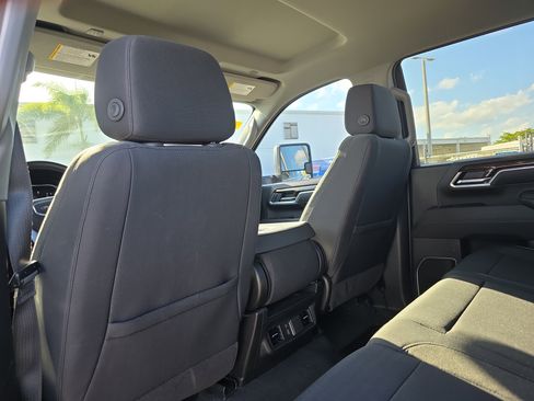 Used 2025 GMC Sierra 2500 SLE w/ SLE Convenience Package image 15