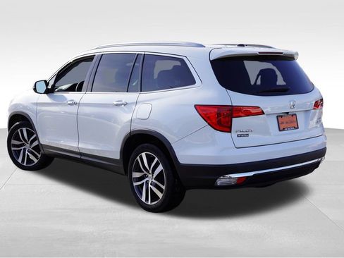 Used 2018 Honda Pilot Elite image 7