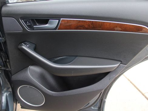 Used 2010 Audi Q5 3.2 Premium Plus image 5