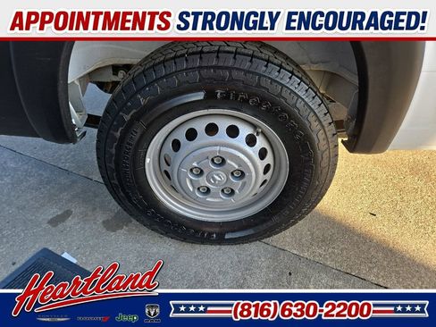 Used 2025 RAM ProMaster 2500 w/ Convenience Group FWD image 21