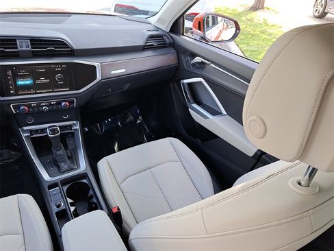 Certified 2025 Audi Q3 2.0T Premium Plus w/ Premium Plus Package image 25