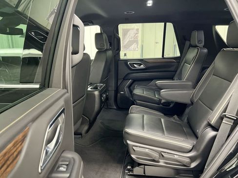 Used 2024 Chevrolet Tahoe Premier image 23