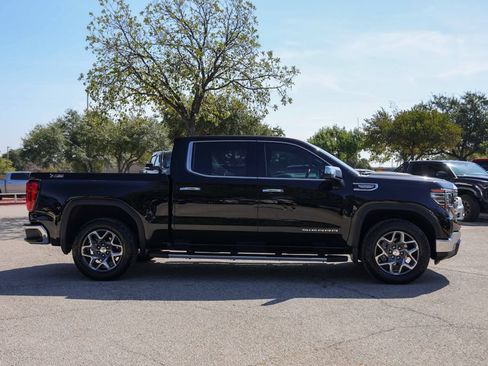 Used 2024 GMC Sierra 1500 SLT AWD/4WD image 8