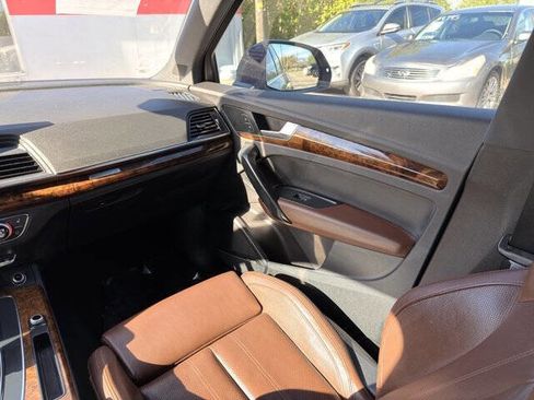 Used 2018 Audi Q5 2.0T Premium Plus w/ Premium Plus Package image 19