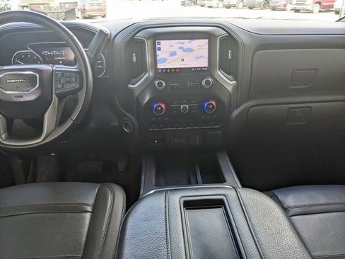 Used 2022 GMC Sierra 1500 Denali w/ Denali Premium Package image 18