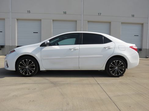 Used 2016 Toyota Corolla S w/ Body Protection Package #1 FWD image 5