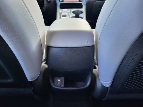 Used 2023 Hyundai Kona SE w/ Cargo Package image 24